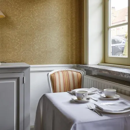 Pand 17 - Charming Bed and breakfast
